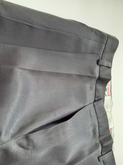 Szare męskie spodnie