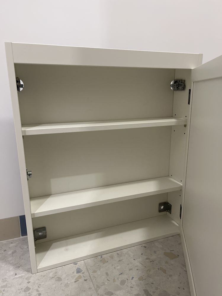 Szafka z lustrem Ikea