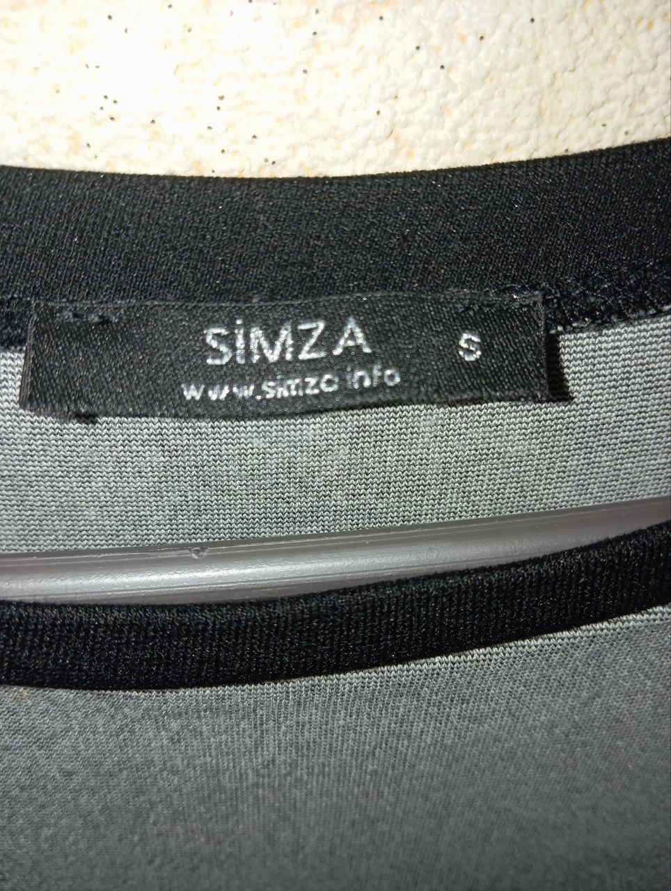 Сукня сіра від бренду SIMZA