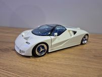 MAISTO FORD GT 90 V12 METAL /plastik  skala 1:18