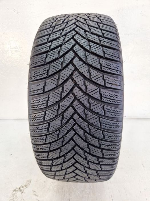 Opona Firestone Winterhawk 4/225/40r18/92v