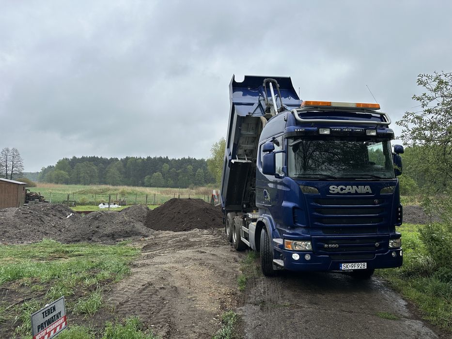 Usługi transportowe materialów sypkich oraz niskopodwoziowy
