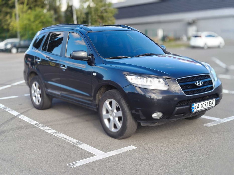 Hyundai SANTA FE на автомате.  Состояние отличное!