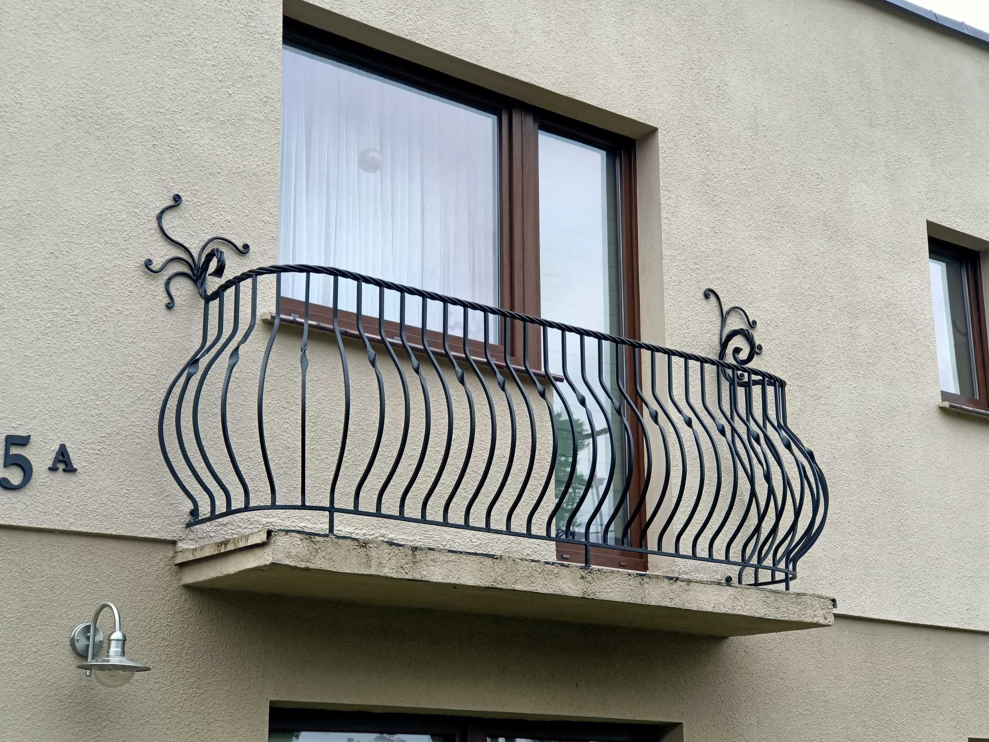 kowalstwo artystyczne kute bramy kute balustrady kute płoty  balkony
