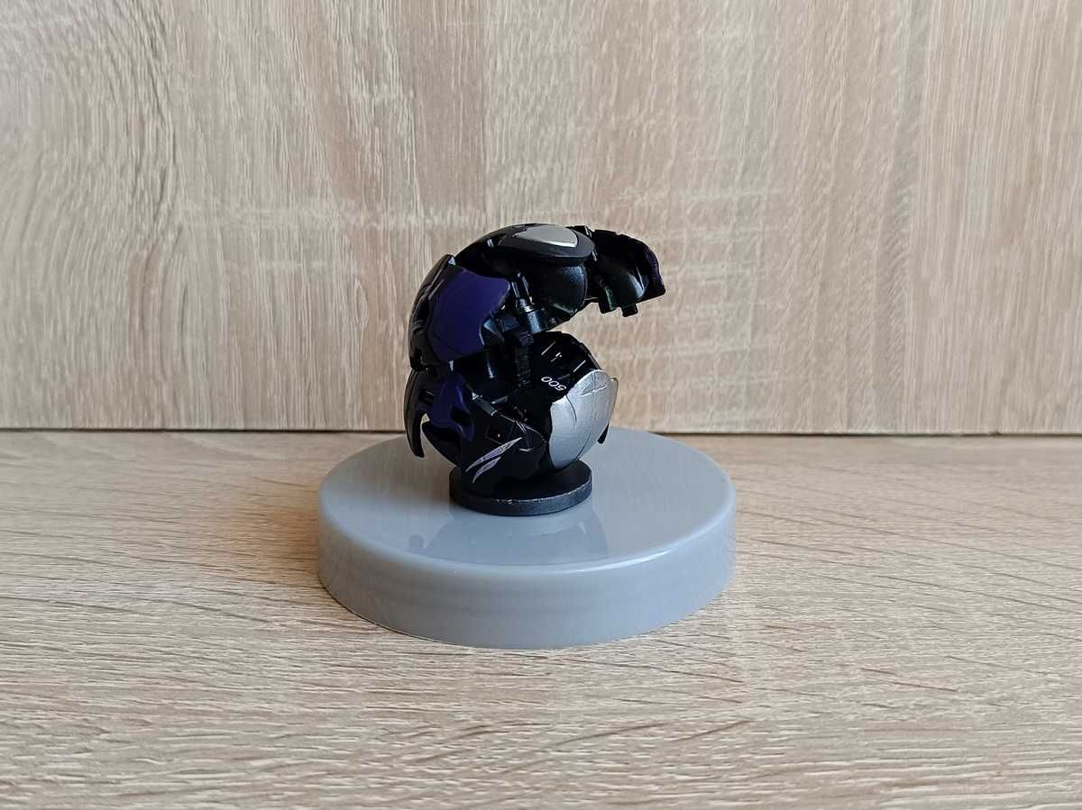 Bakugan Darkus Ryerazu. B500
