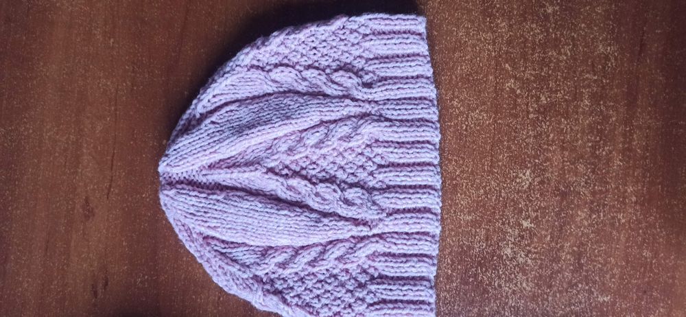 Вязаное пальто с шапочкой для девочки.