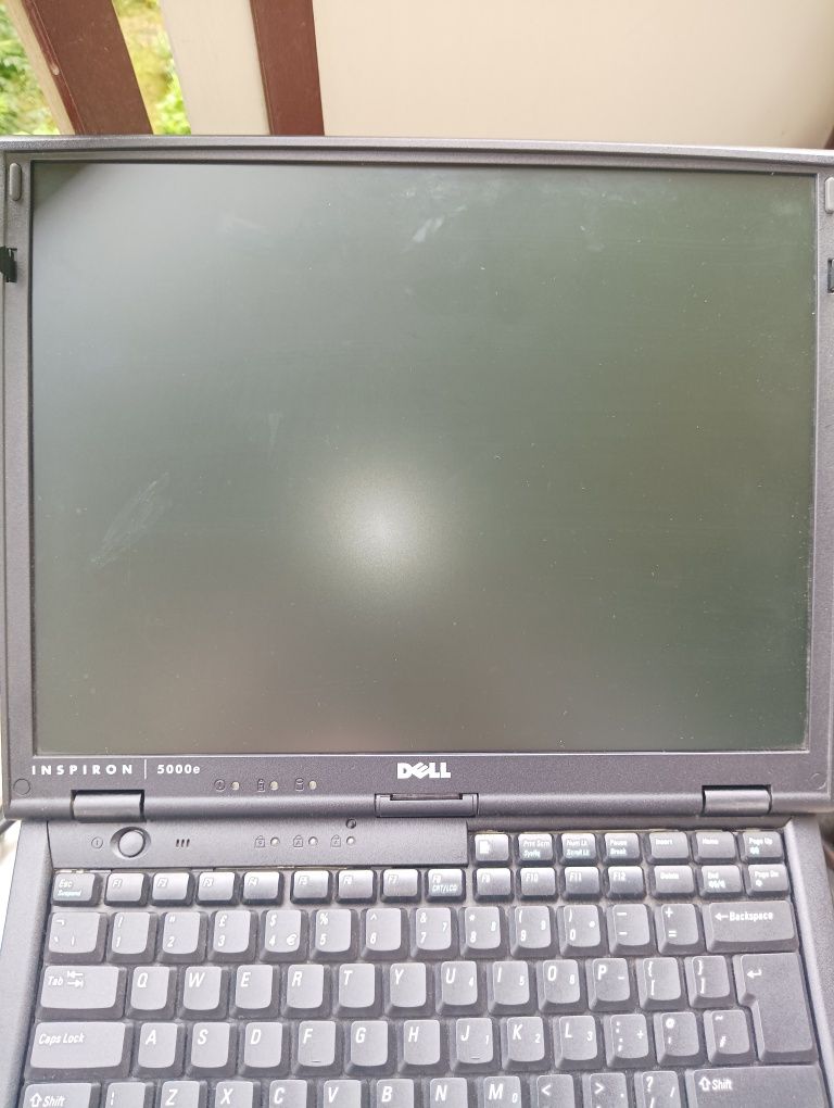 Laptop Dell Inspiron 5000e