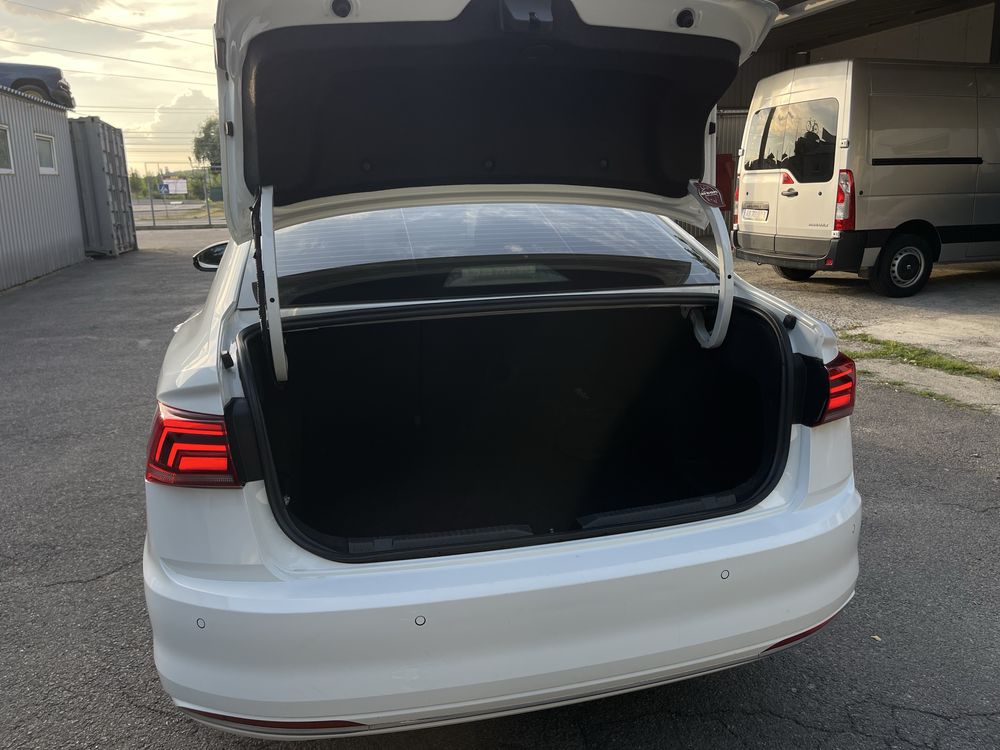 Volkswagen E-Bora 2020 40kWh
