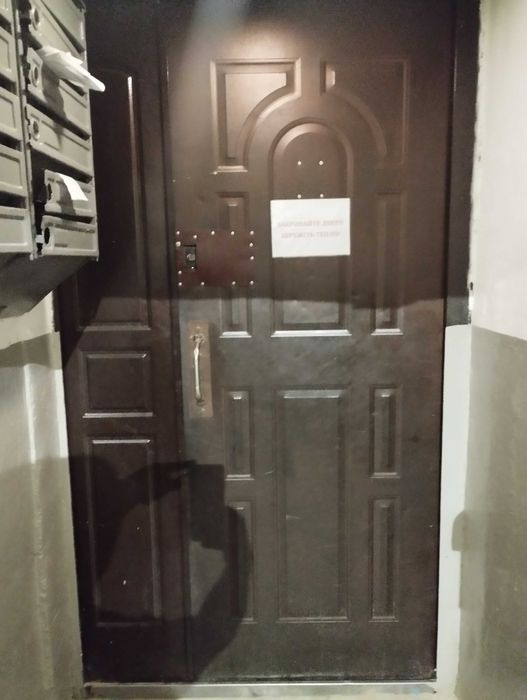 Двері вхідні металеві для підїзду