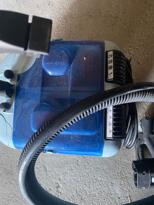 Aspirador a vapor marca Fust