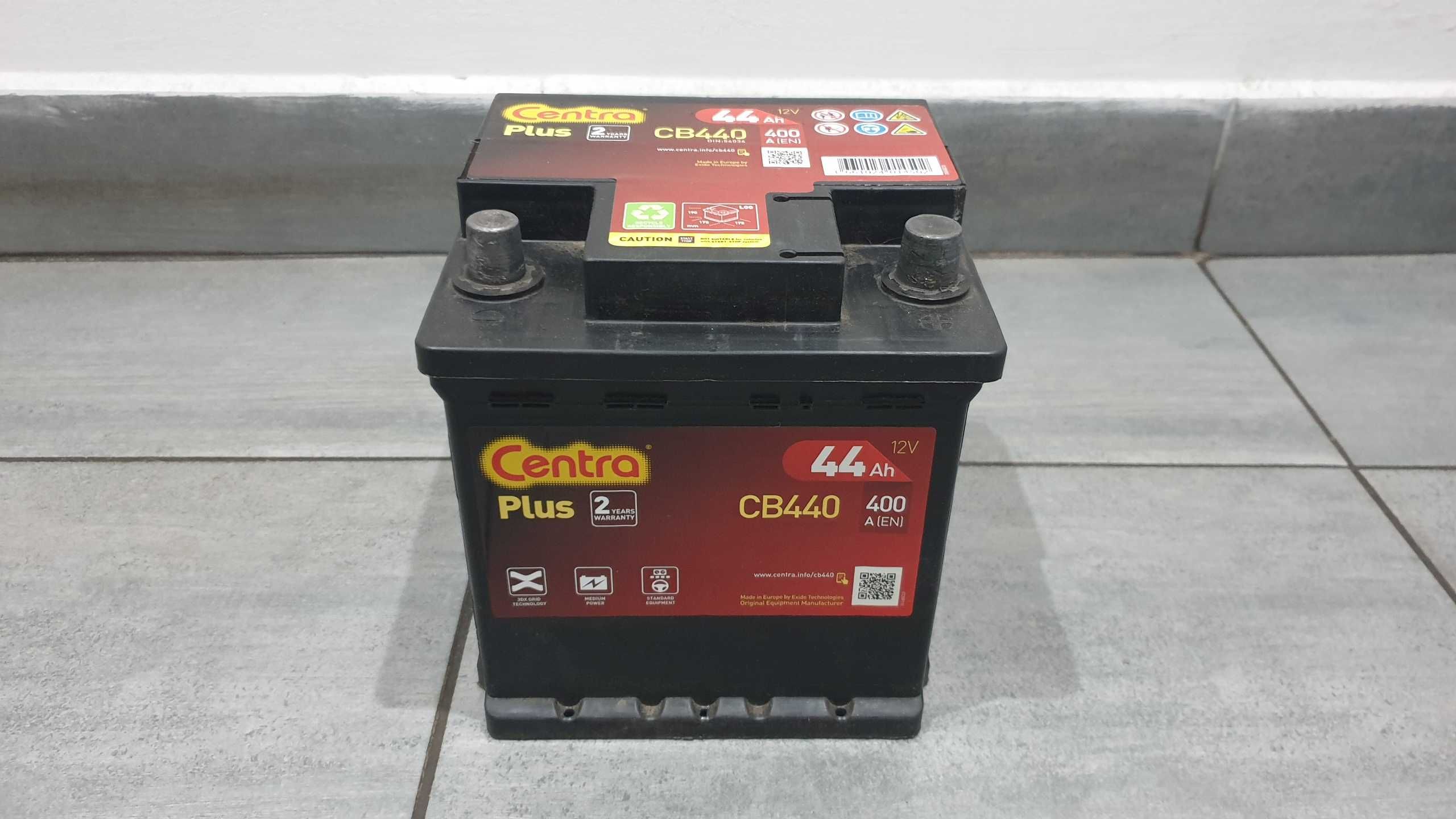 Akumulator używany CENTRA PLUS 12V 44AH 400A