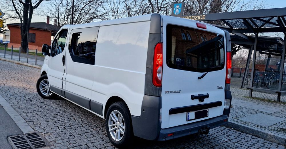 Renault TRAFIC AUTOMAT 2.0Dci 6-cio osobowy MEGA STAN/ZAMIANA