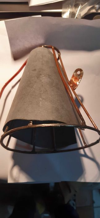 stara lampa klosz metalowy loftowy