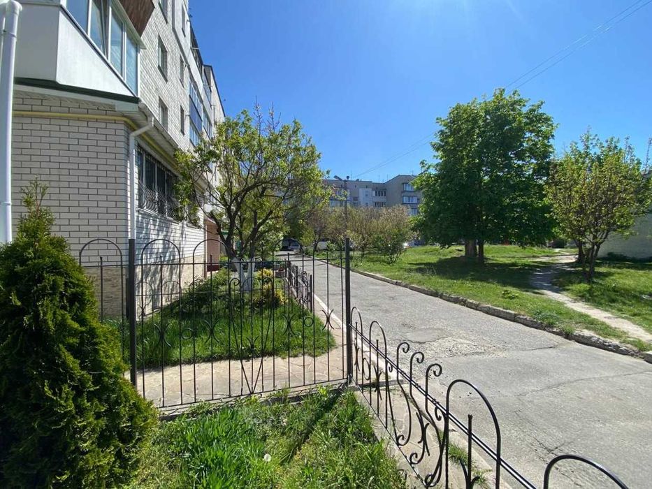 Продаж будинку 97,4м2, 3 кімнати, 3 поверхи. Відеонагляд. ID:700