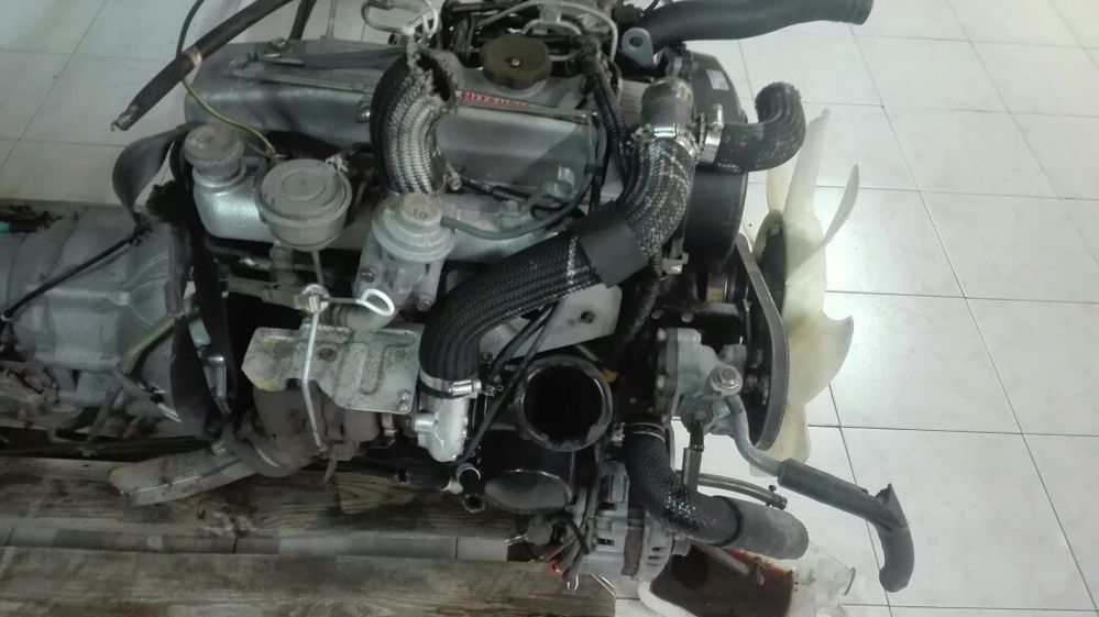 Motor Mitsubishi Pajero 2500 4d56