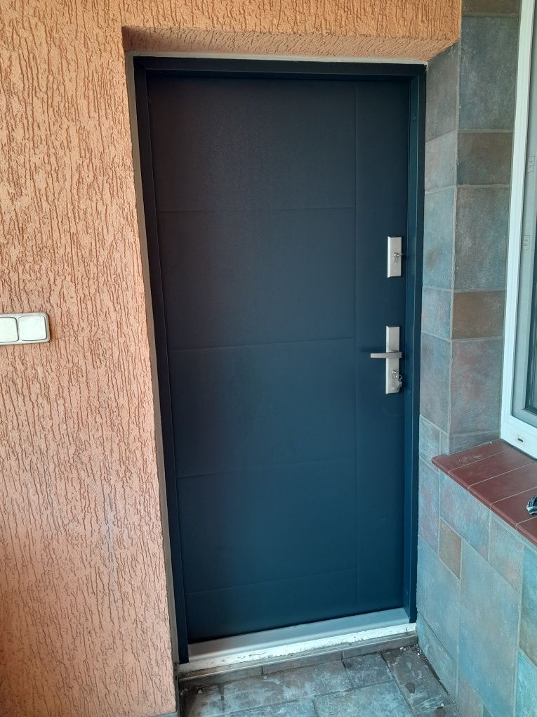 Drzwi drewniane metalowe wyciszone do bloku z Montażem Od ręki