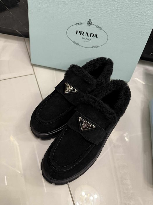 Mokasyny Prada zamsz