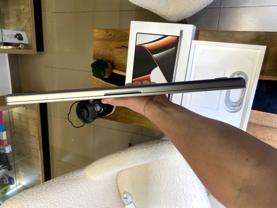 Ноутбук Apple MacBook Pro 16" M1 Pro 16GB/1TB Space Grey (MK193) 2021