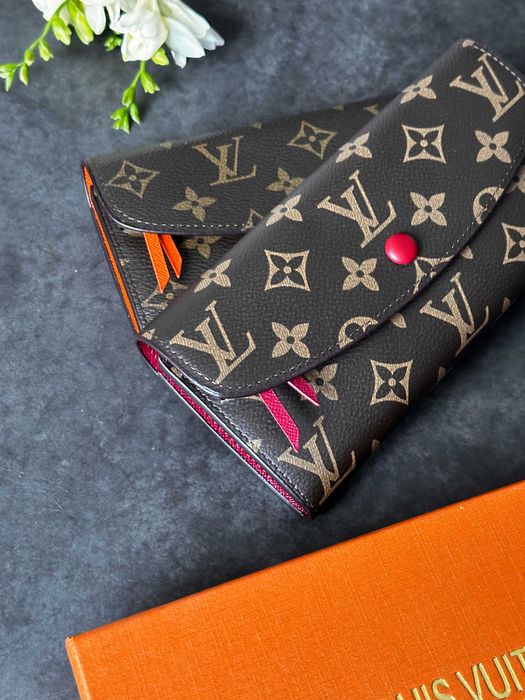 Жіночій гаманець Louis Vuitton