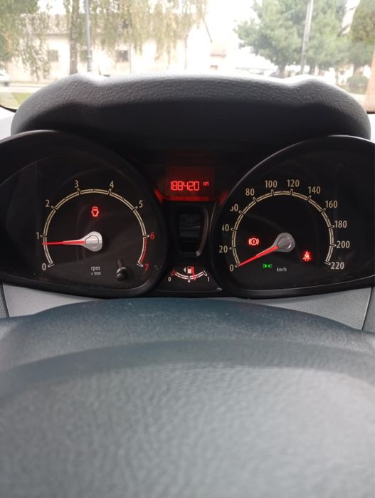 Sprzedam Ford fiesta 2010rok