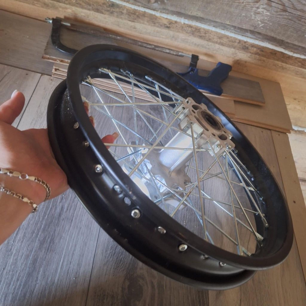 Диск  на мото CRDX200 R 16