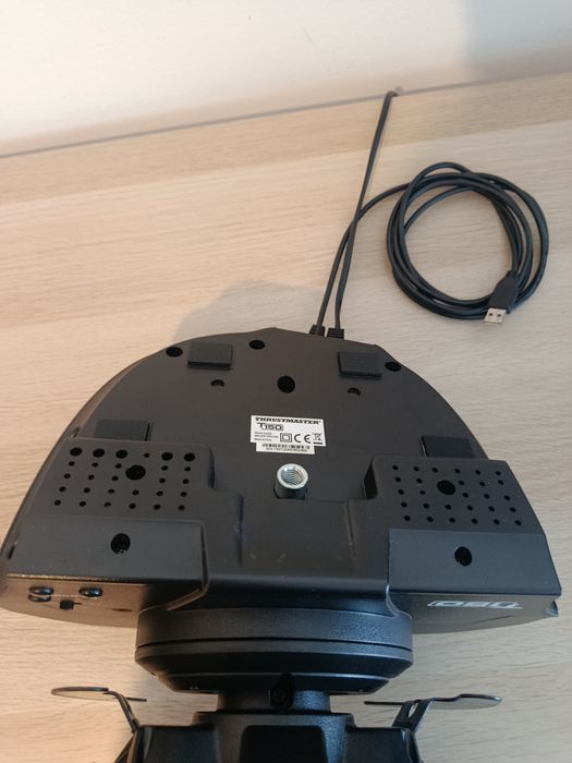 Simulador T150 + 3 pedais + pedais extra + luvas (separado)