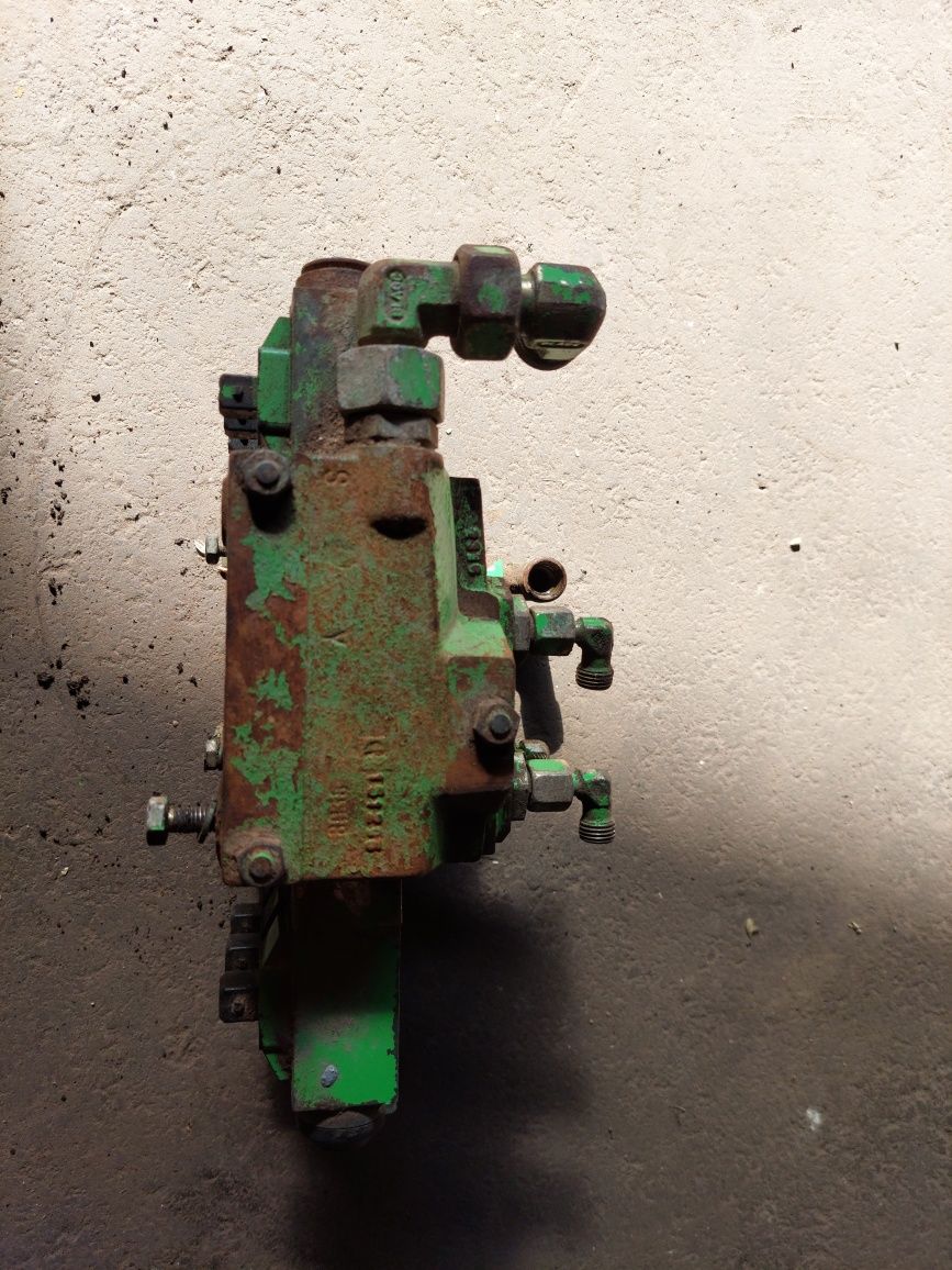 BOSCH гідророзподільник Deutz Fahr Topliner 4065 4075 4080