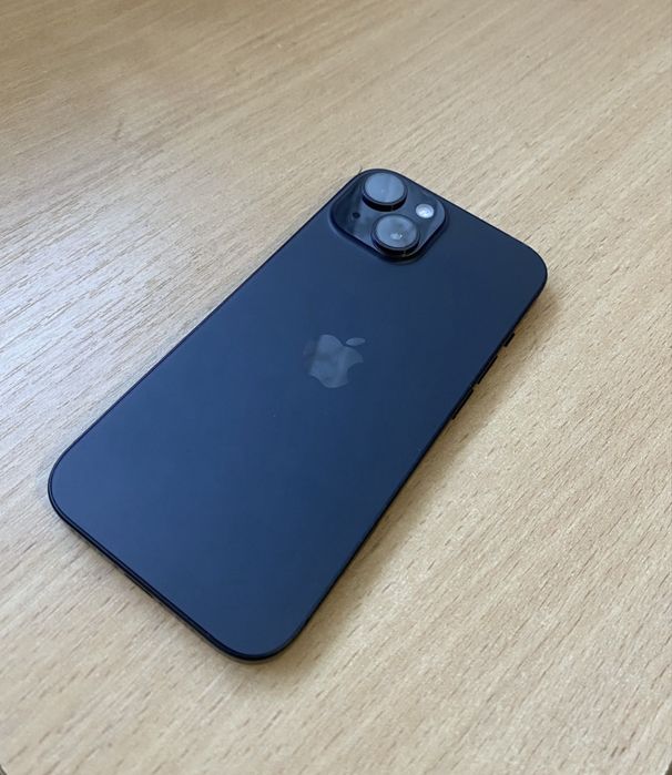 Продам айфон 15 128 gb