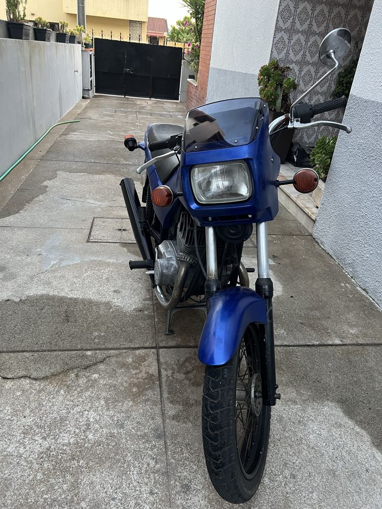 Jawa (640) 350cc.