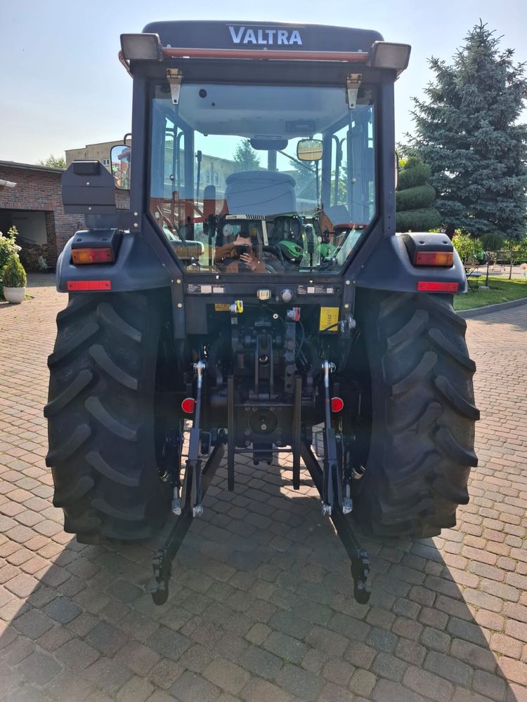 VALTRA 900 , 90KM, pneumatyka, nowe opony, z Niemiec