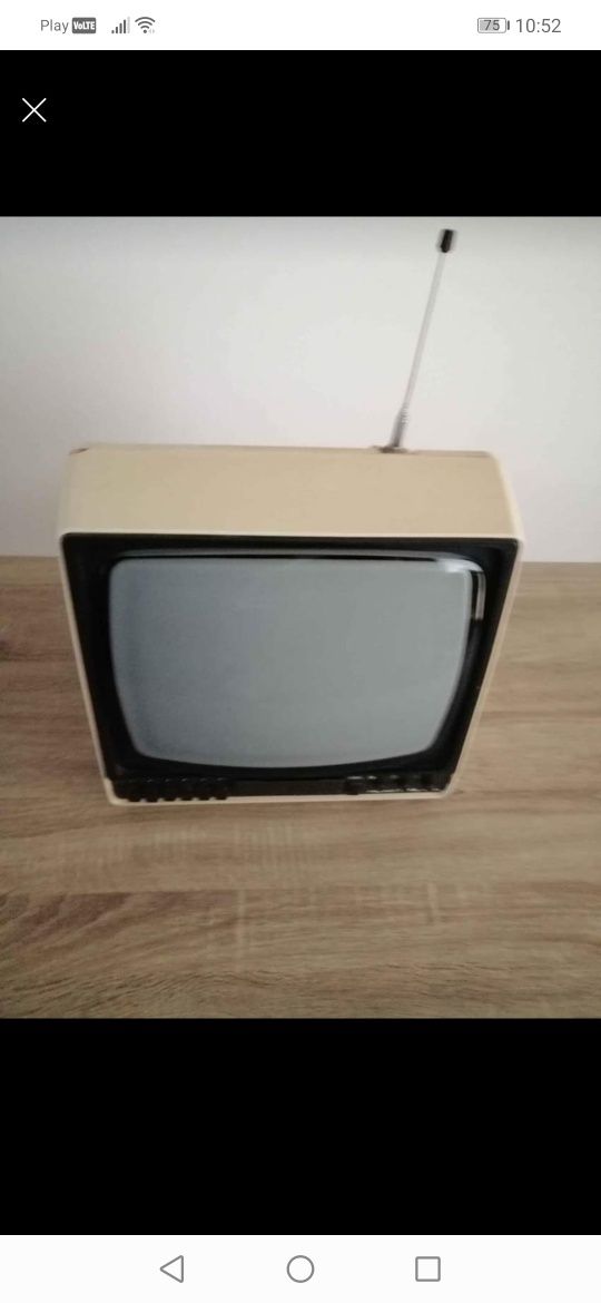 Stary telewizor z antenką, nie rezerwuję