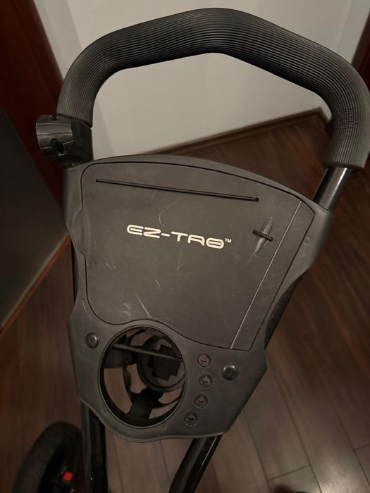 Wózek golfowy składany – lekki, stabilny, idealny do torby golfowej