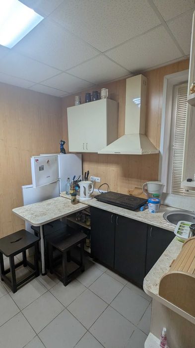 Продам офіс 100 м2 в гарному стані. Біля 6 лікарні .в. Шостаковича 12