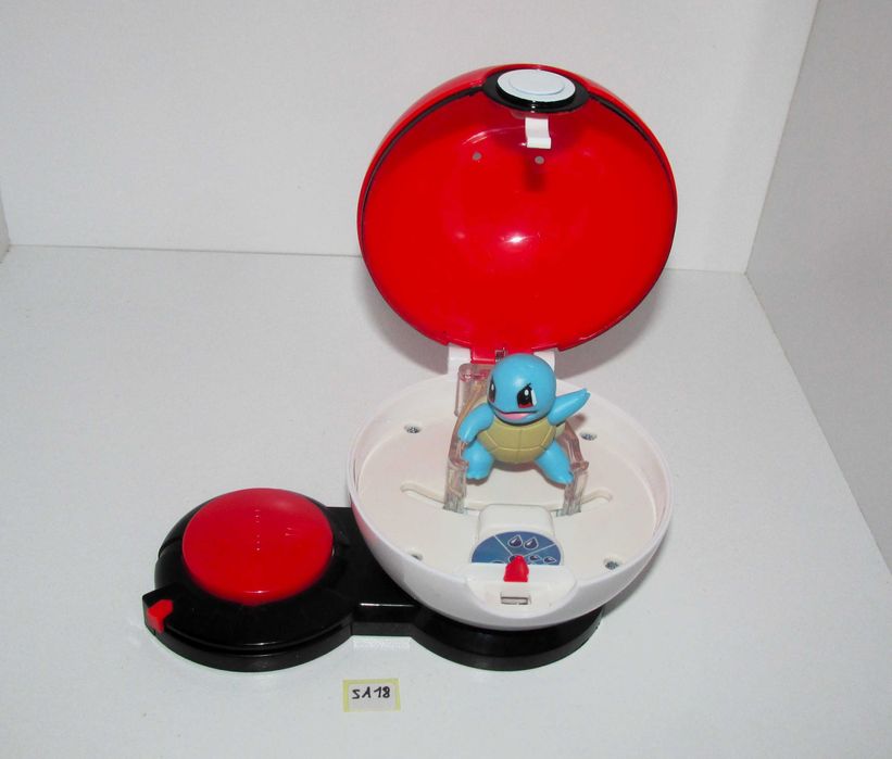 Squirtle + Poké Ball Pokémon Surprise Attack Game, SA18