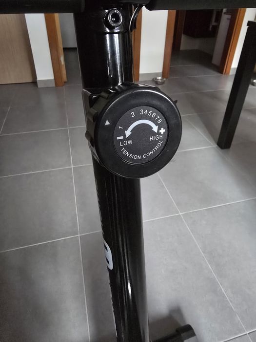 Bicicleta estática como nova