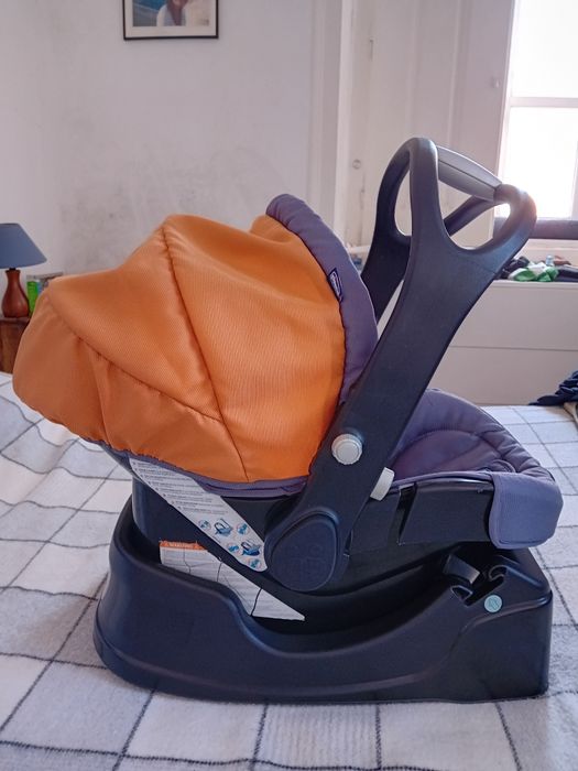Cadeira Auto / Ovo com base autofix - Bébé - Chicco