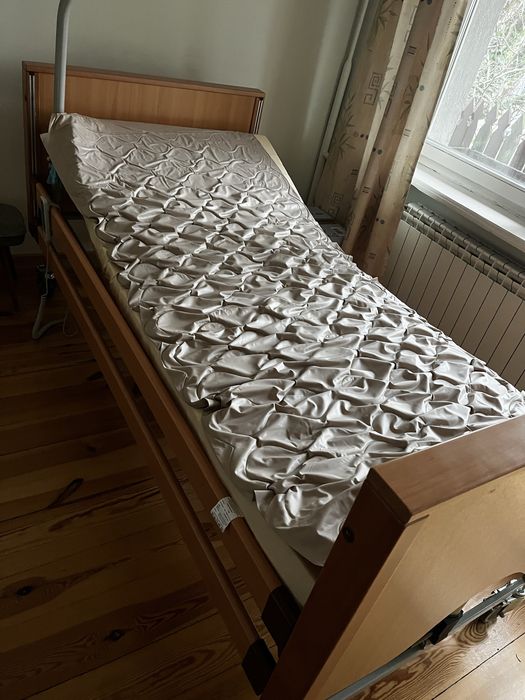 Łóżko rehabilitacyjne Antar - elektryczne