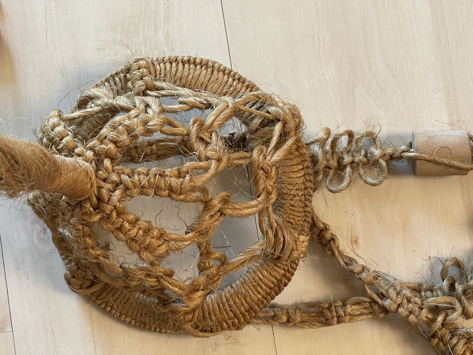 Kwietnik podwieszany pleciony recznie