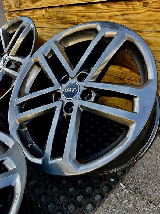 Диски 5/112 r18 Audi оригінал
