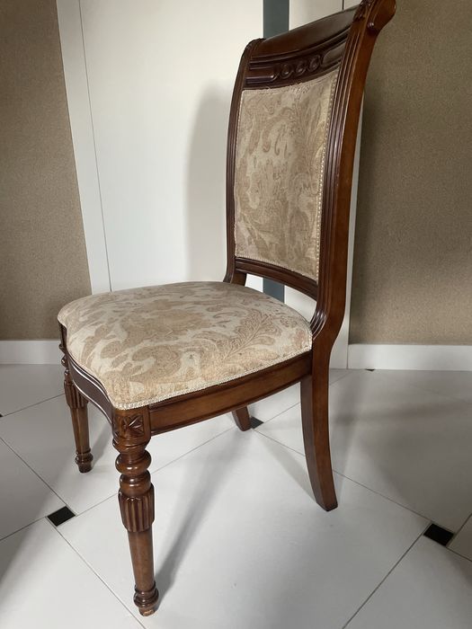 Zestaw 6 krzesel stół 2 fotele i komoda