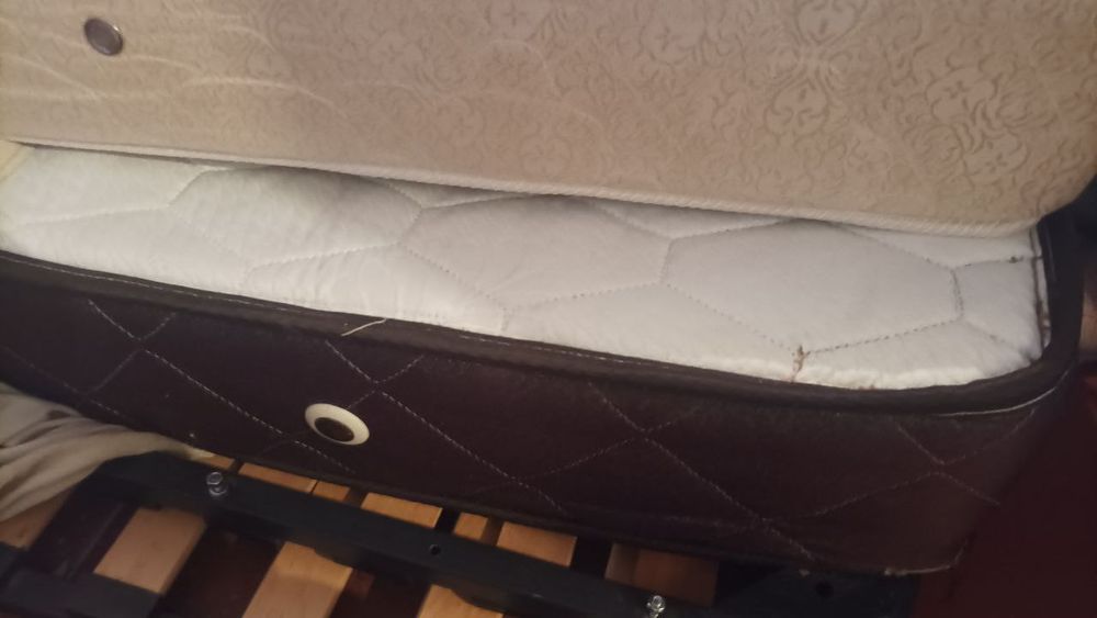 Матрац великий, дві шт