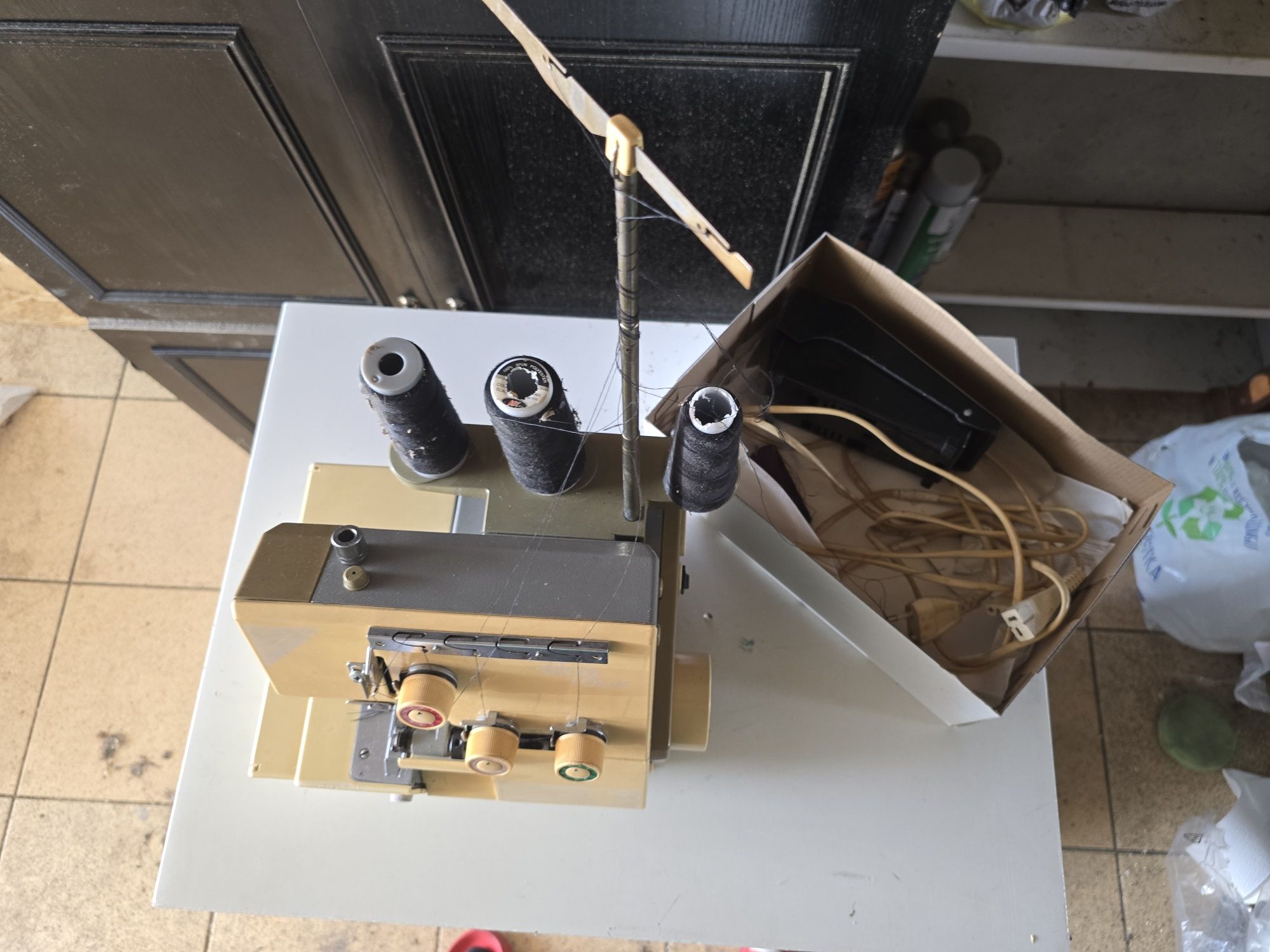 Maszyna do szycia Łucznik 432 i Owerlok Elna Lock F3 overlock overlok