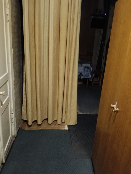 Продам 4х комнатную квартиру в центре Днепра