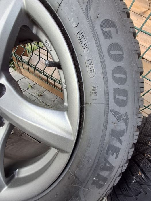 Opony Goodyear zimowe alufelgi 205/55/R16 5x112
