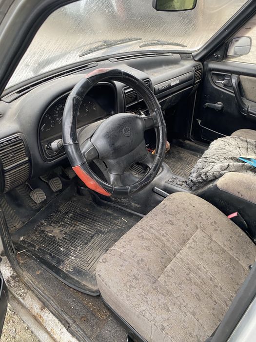 Волга 3110 на ходу з газом