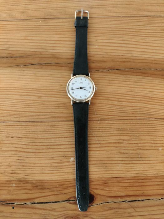 Relógio Q&Q senhora