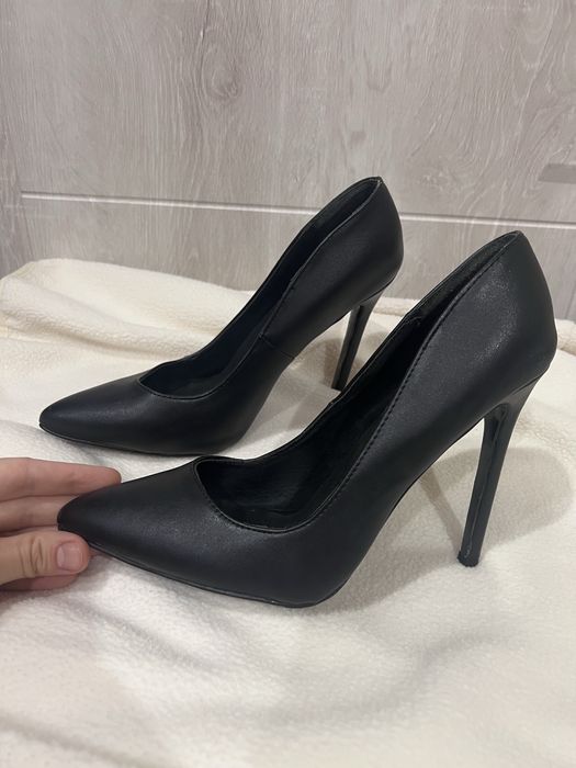 43розмір туфлі класичні на широку ногу