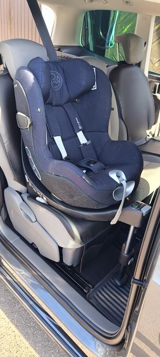 Zestaw fotelików cybex z bazą obrotową