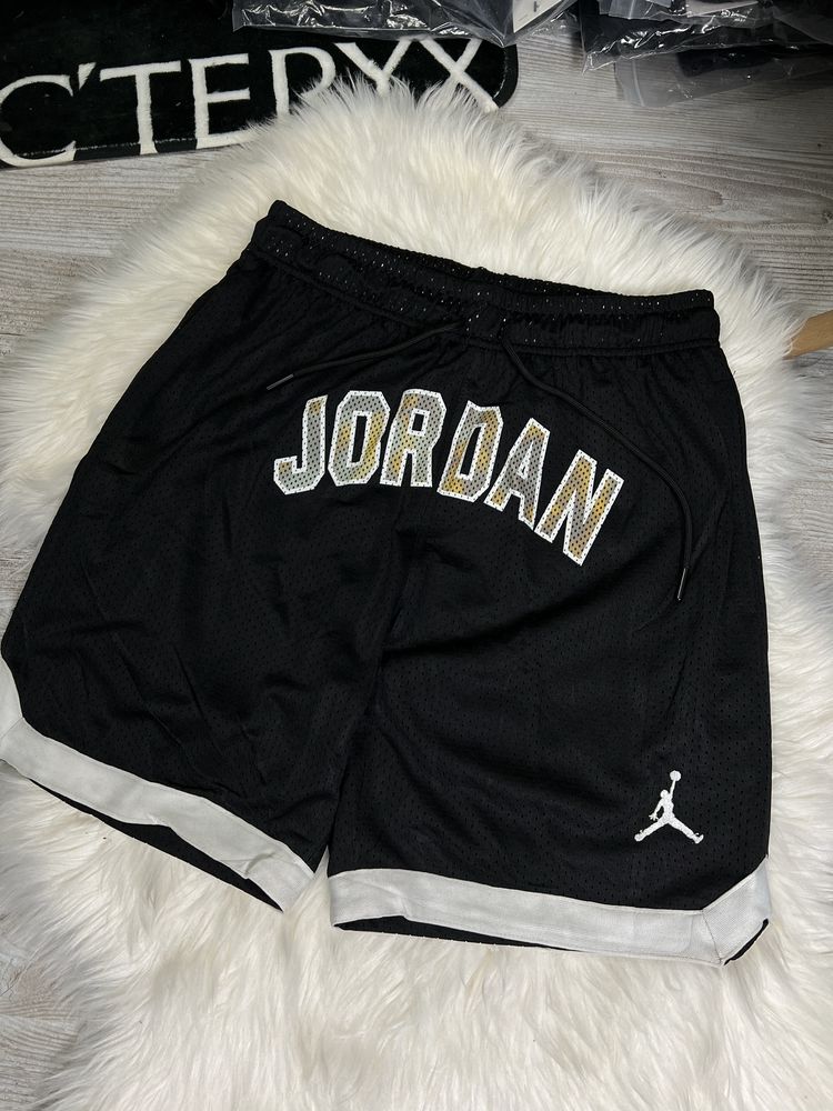 NEW/Новые мужские шорты Jordan с большим логотипом