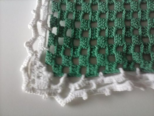 Crochet decorativo verde